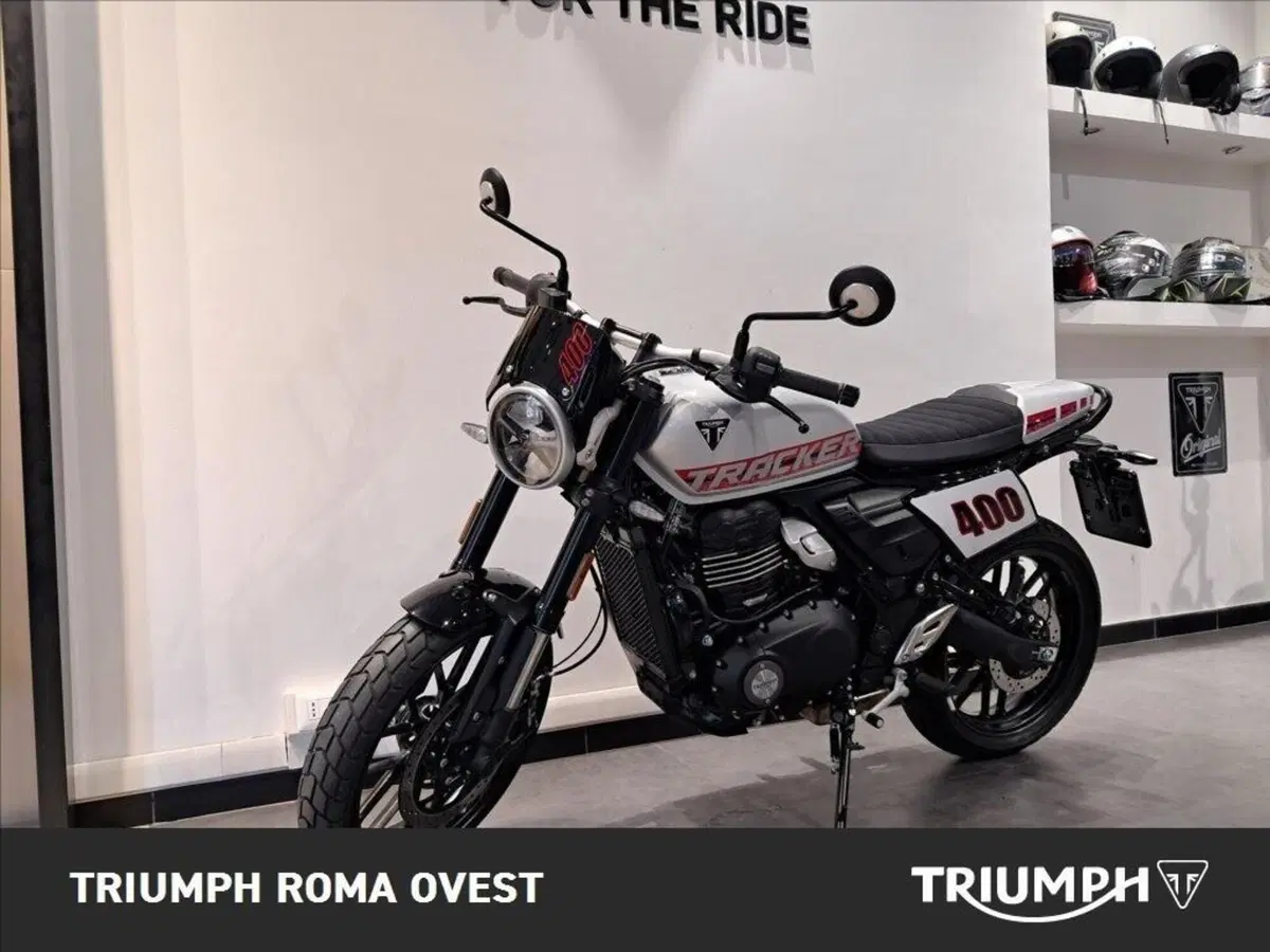 Triumph Tracker 400 (2026) (11)