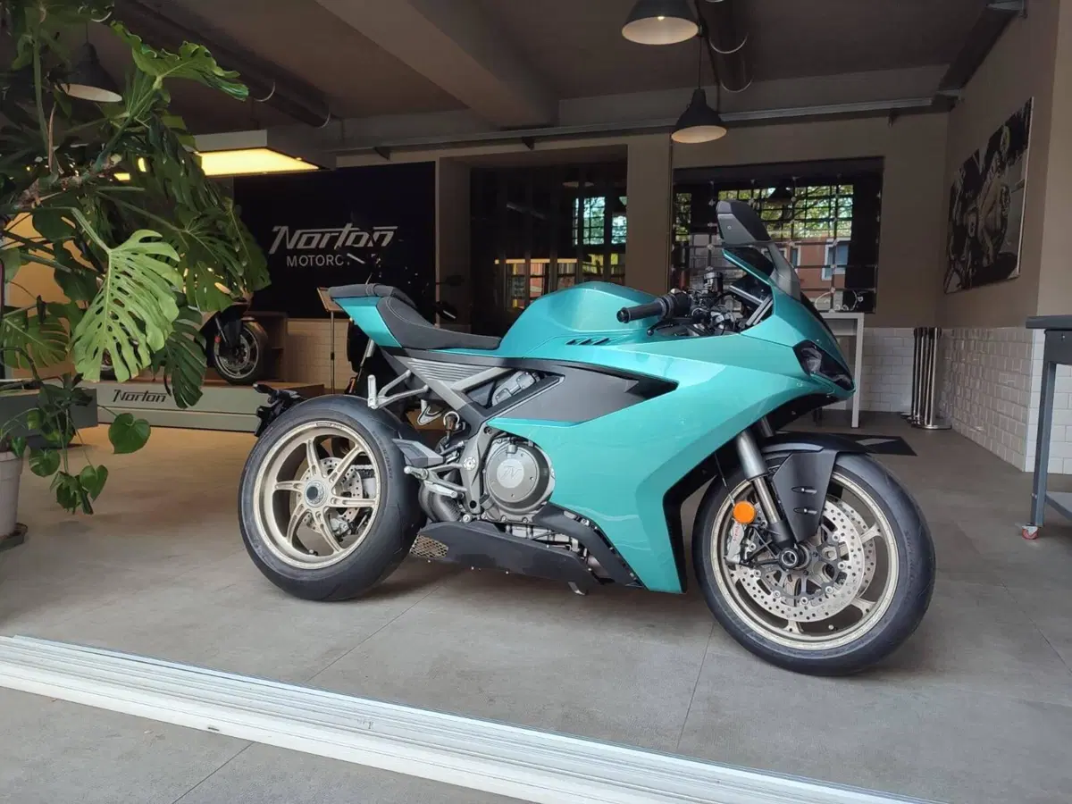 Norton Manx R (2026) (2)