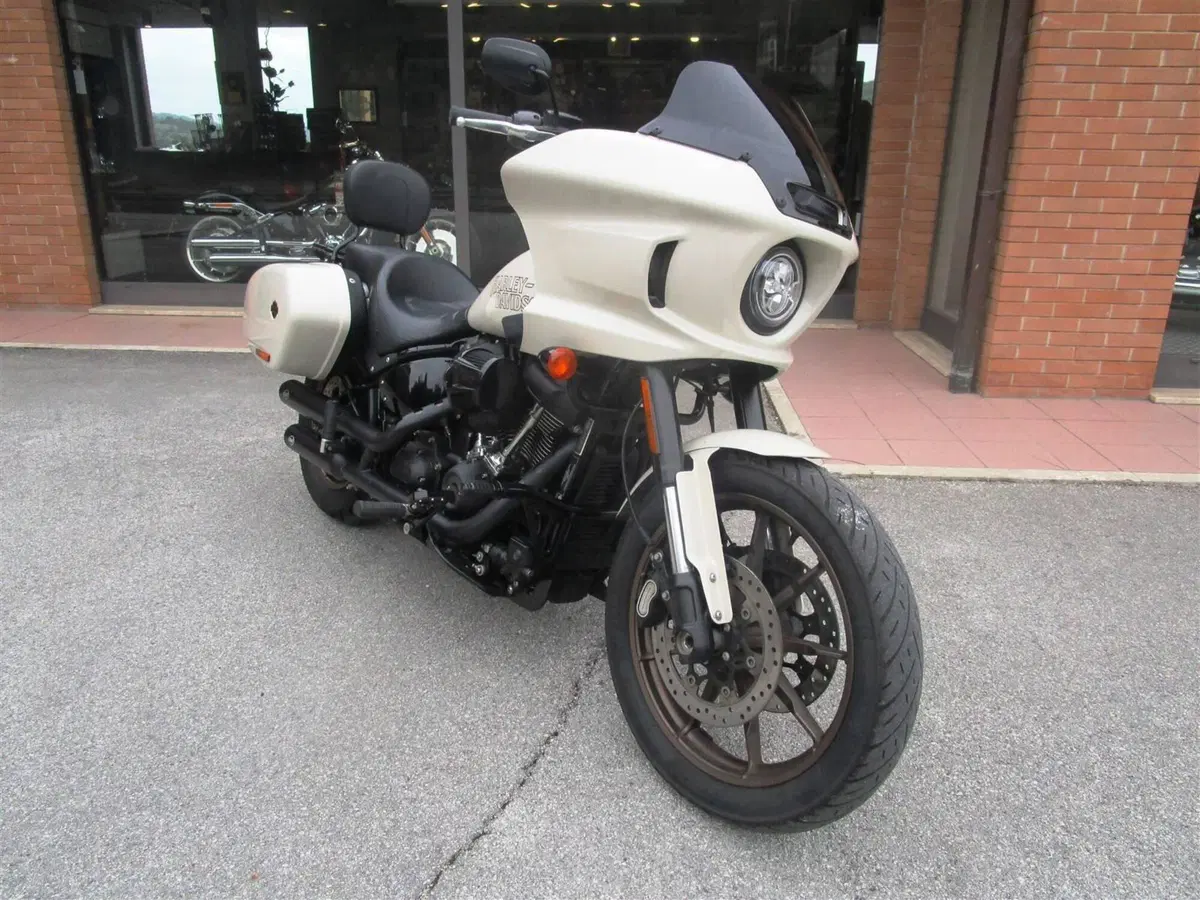 Harley-Davidson Low Rider ST (2022 - 24) (2)