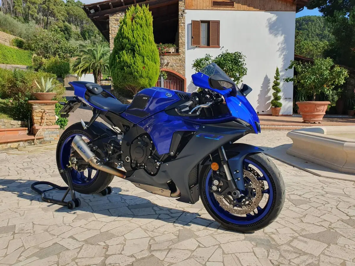 Yamaha YZF R1 (2020 - 25)