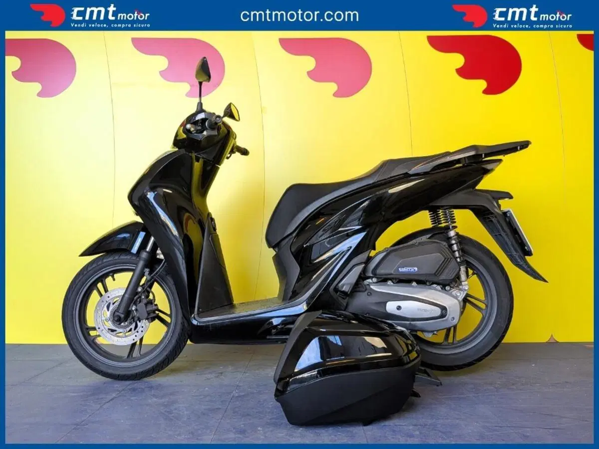 Honda SH 125i (2024 - 25) (3)