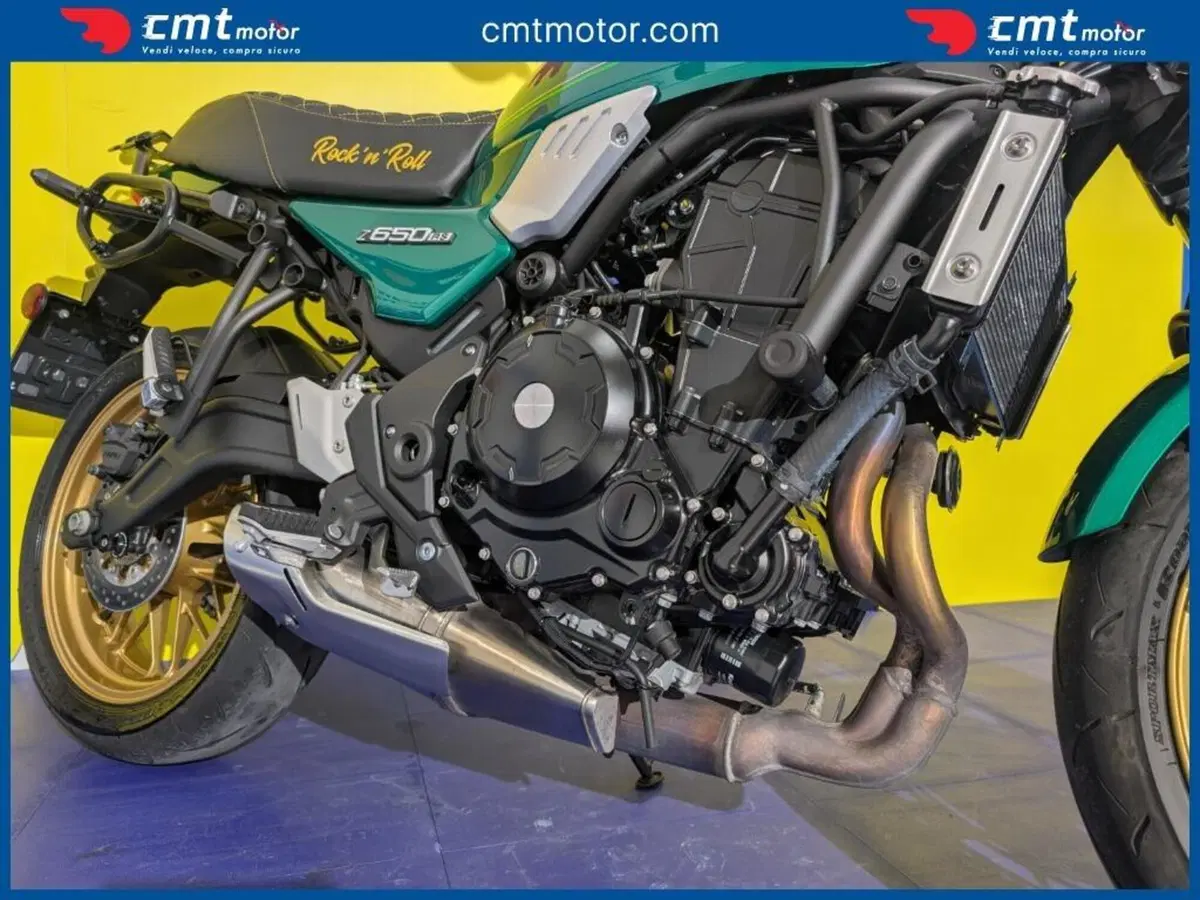 Kawasaki Z 650 RS (2022 - 24) (12)