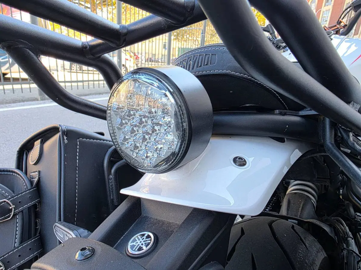 Yamaha XSR 700 (2022 - 26) (3)