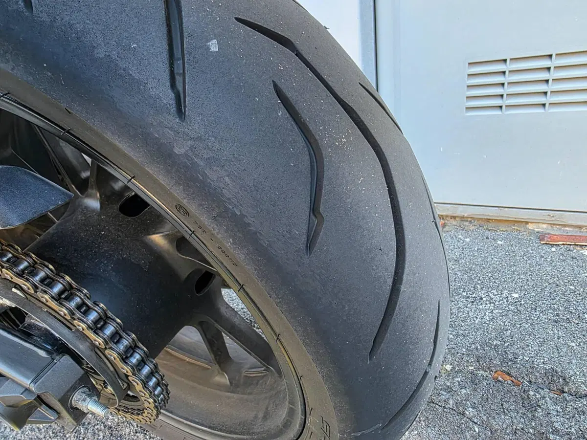 Yamaha XSR 700 (2022 - 26) (5)