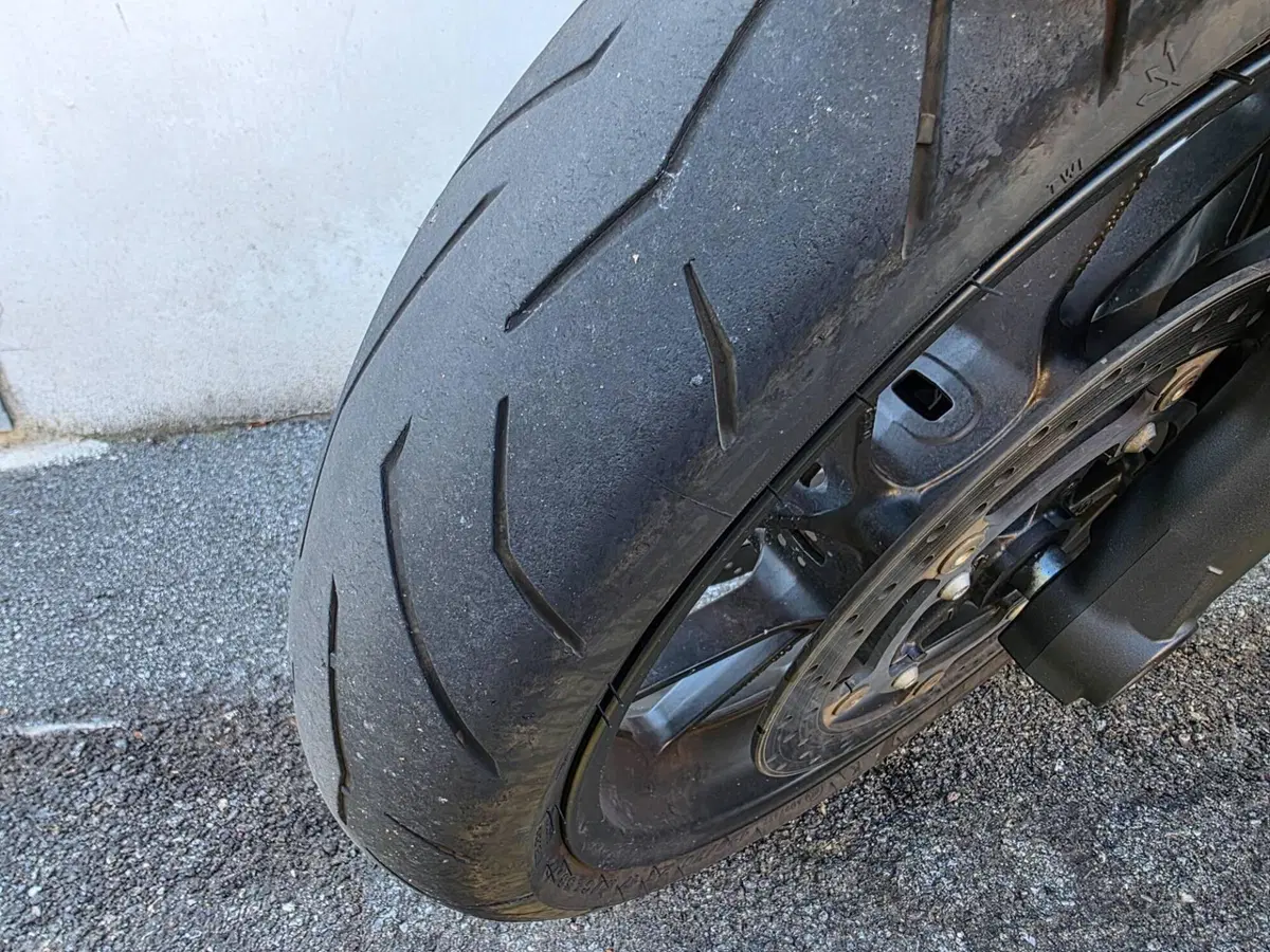 Yamaha XSR 700 (2022 - 26) (6)