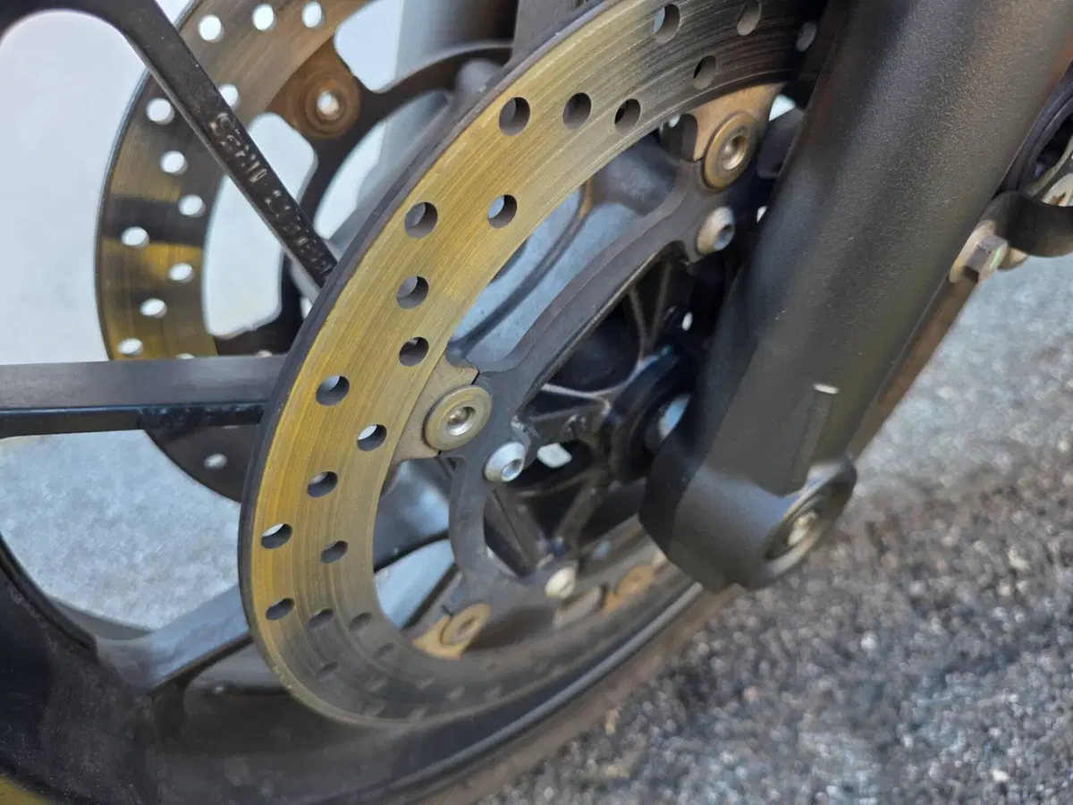 Yamaha XSR 700 (2022 - 26) (7)