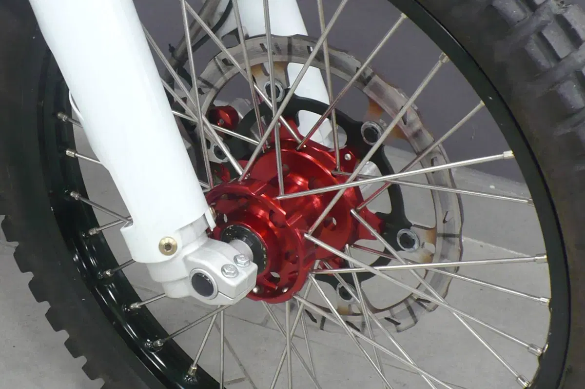 AJP PR7 650 Adventure (2019 - 20) (11)