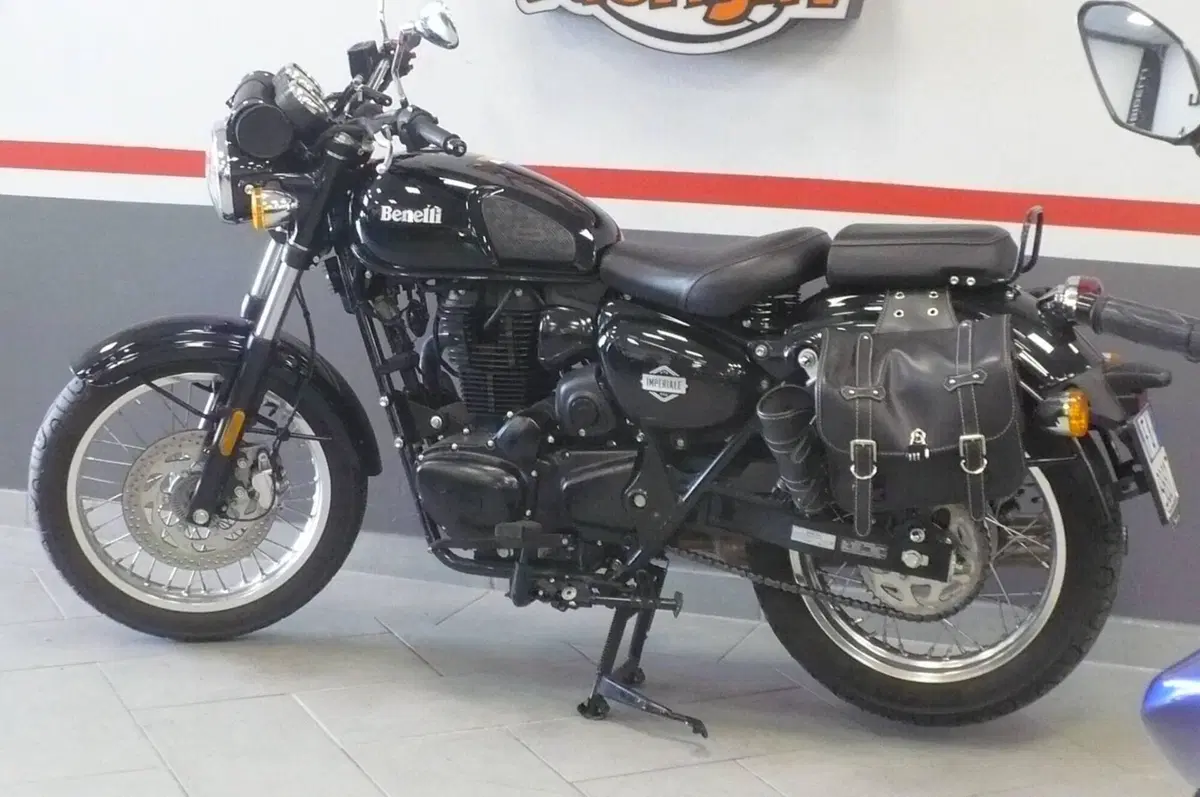 Benelli Imperiale 400 (2021 - 25) (2)