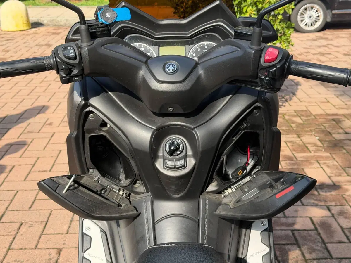 Yamaha X-Max 300 ABS (2017 - 20) (17)