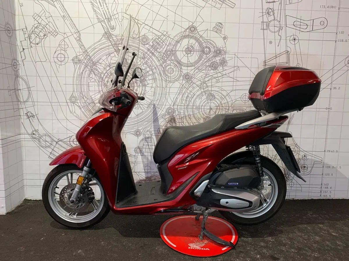 Honda SH 150i (2020 - 23) (2)