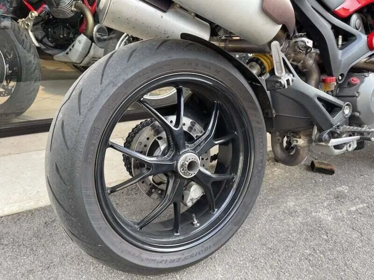 Ducati Monster 796 (2010 - 13) (3)