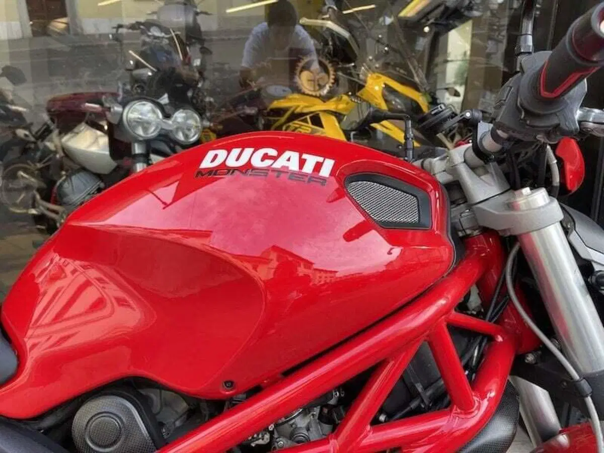Ducati Monster 796 (2010 - 13) (9)