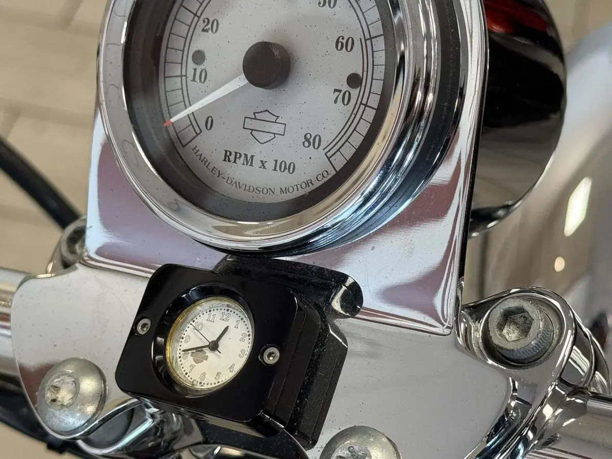 Harley-Davidson 1584 Super Glide Custom (2008 - 13) - FXDC (7)
