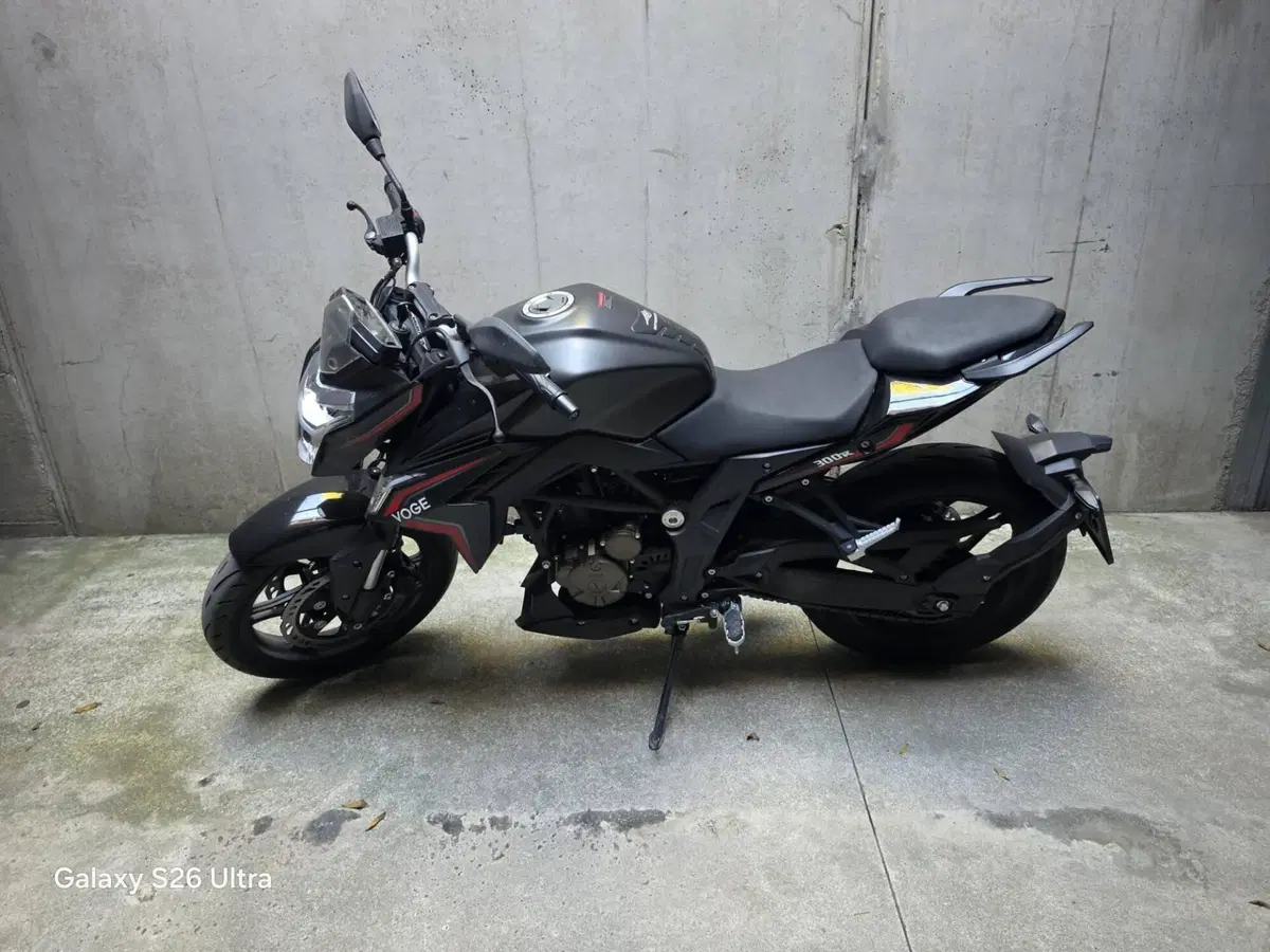 Voge Brivido 300R (2021 - 24) (2)