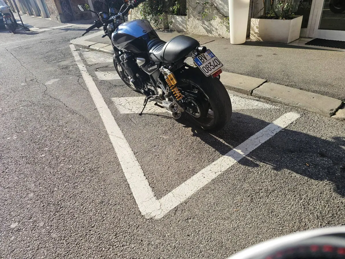 Yamaha XJR 1300 (2002 - 06) (4)