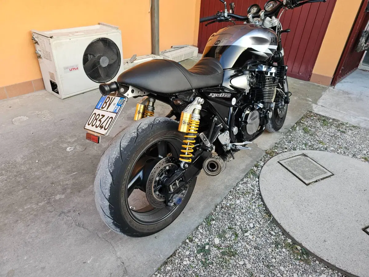 Yamaha XJR 1300 (2002 - 06) (17)