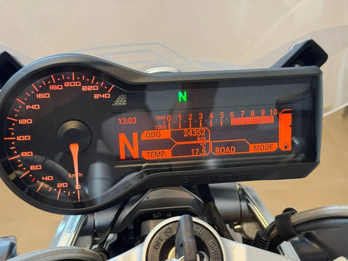 Bmw R 1200 R (2015 - 16) (9)