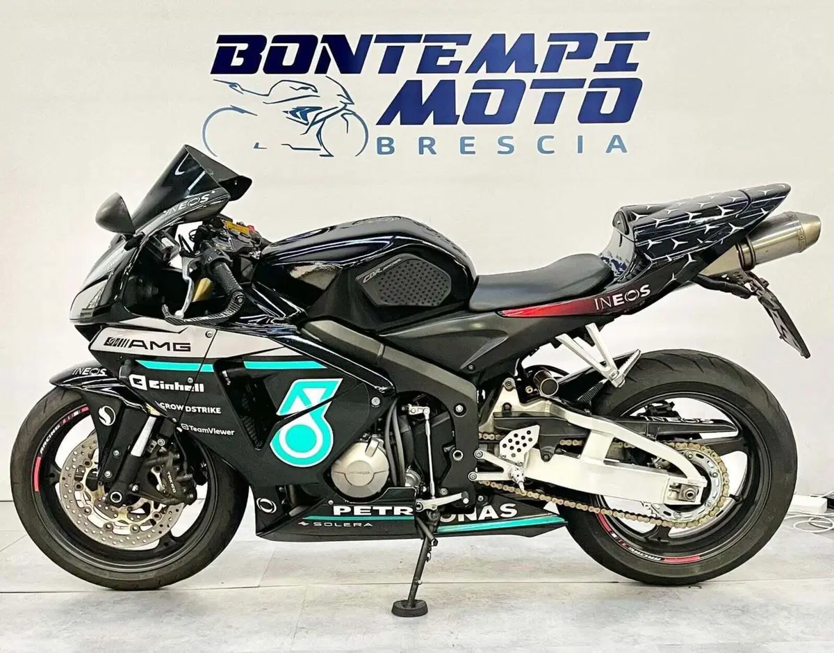 Honda CBR 600 RR (2005 - 06) (2)