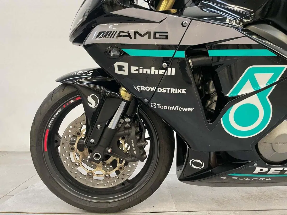 Honda CBR 600 RR (2005 - 06) (9)