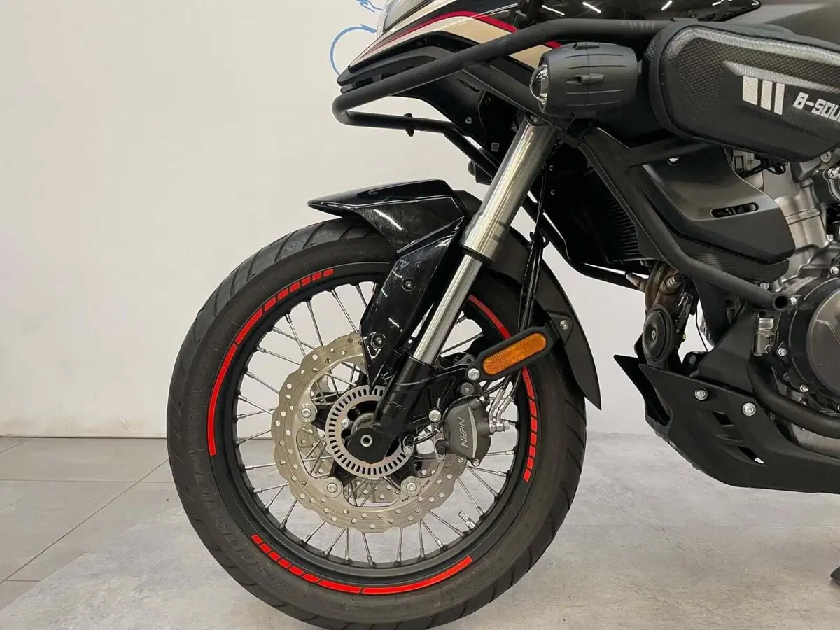 Voge Valico 500DSX (2021 - 24) (3)