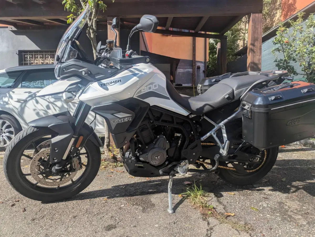 Triumph Tiger 900 GT (2020 - 23) (2)