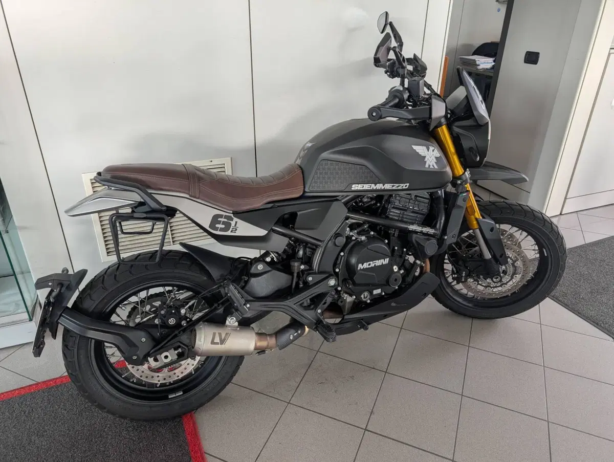 Moto Morini SEIEMMEZZO SCR (2022 - 26) (2)