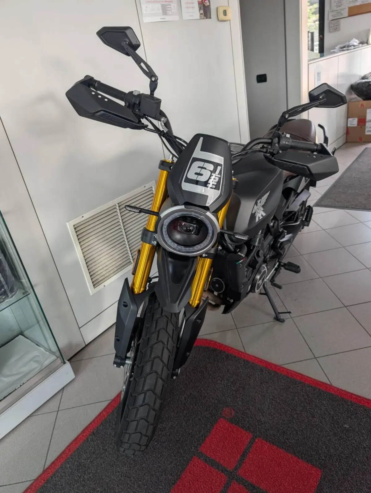 Moto Morini SEIEMMEZZO SCR (2022 - 26) (6)