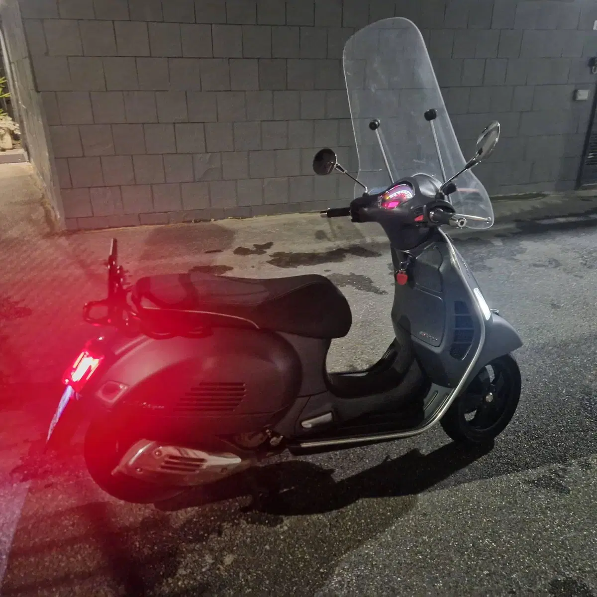 Vespa GTS 300 Super Sport Hpe (2021 - 22) (2)