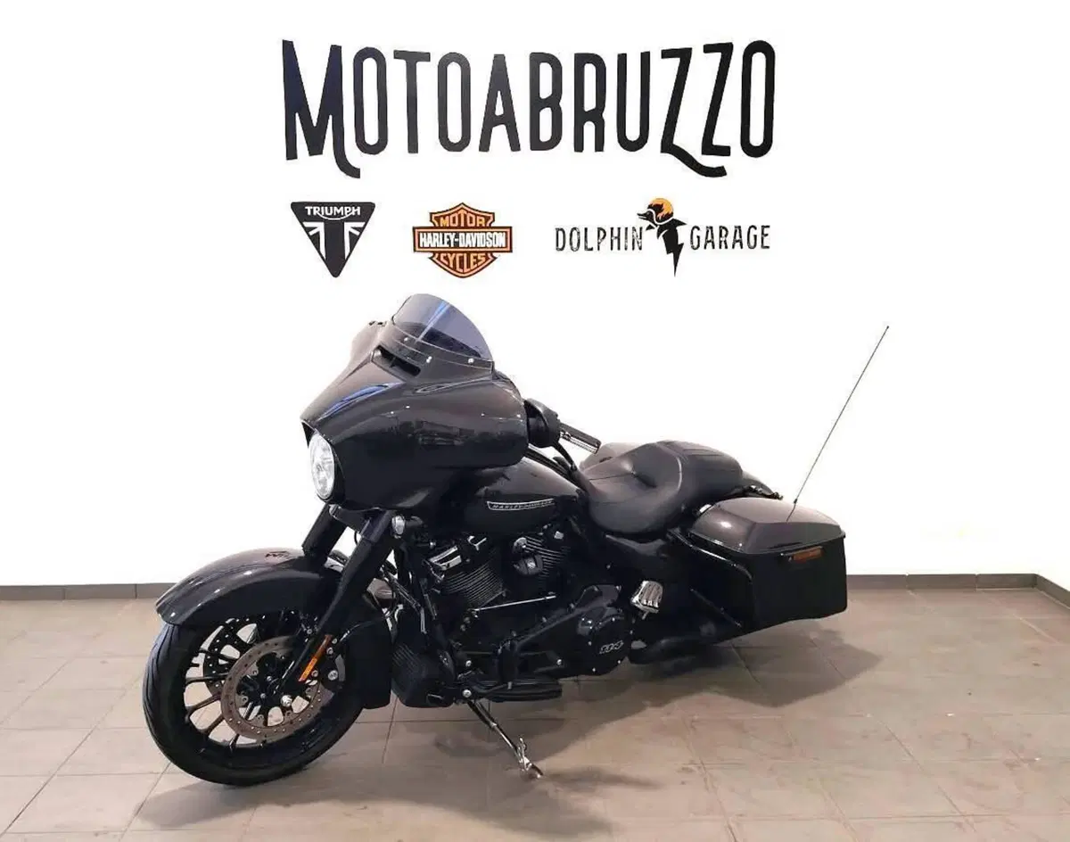 Harley-Davidson 114 Street Glide Special (2019 - 20) - FLHXS (6)