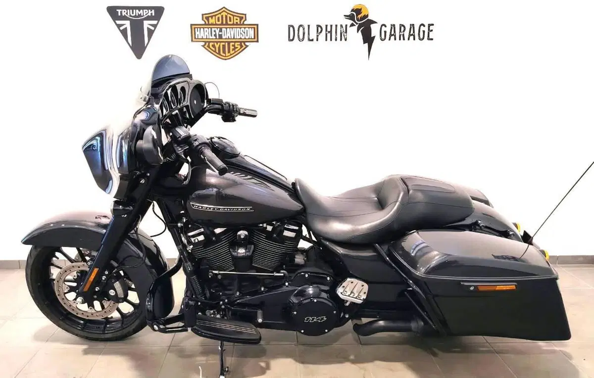 Harley-Davidson 114 Street Glide Special (2019 - 20) - FLHXS (8)