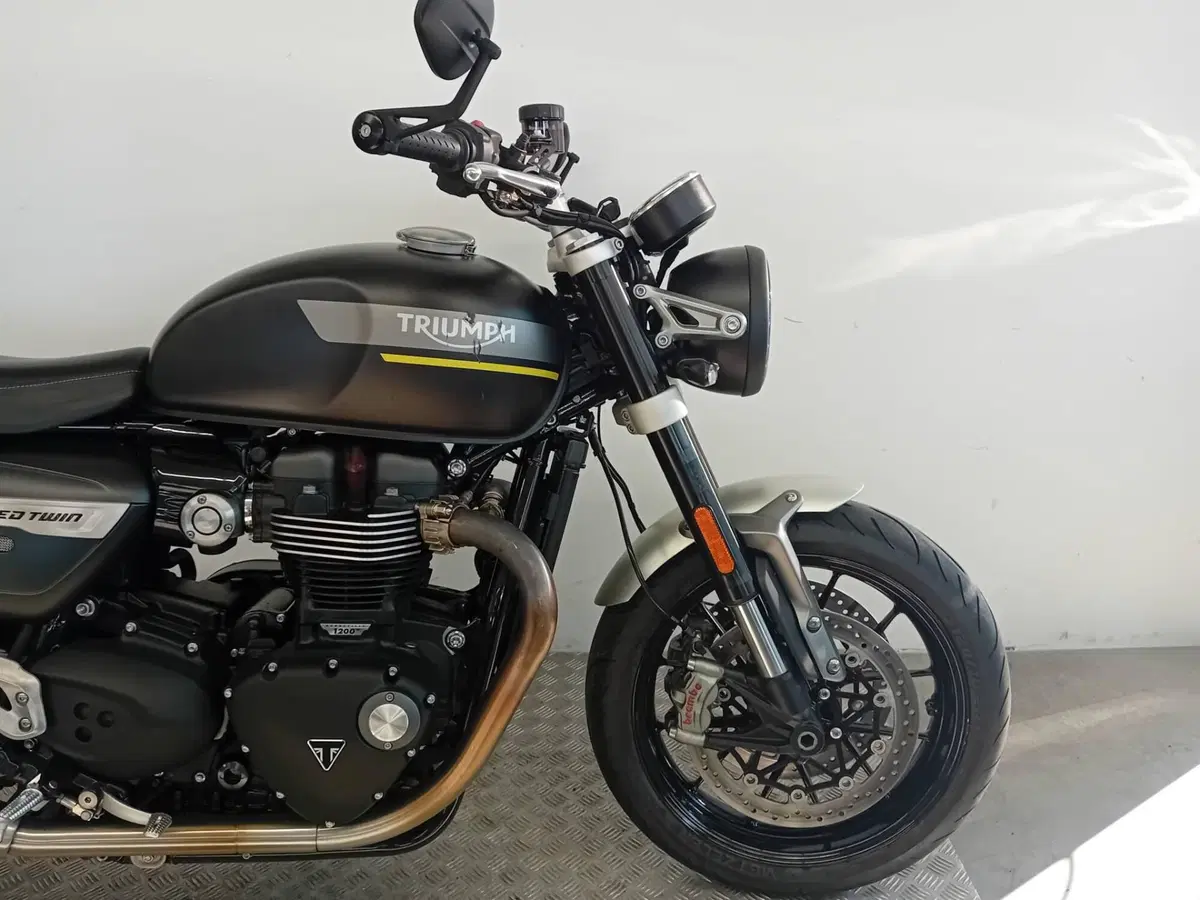 Triumph Speed Twin 1200 (2021 - 24) (7)