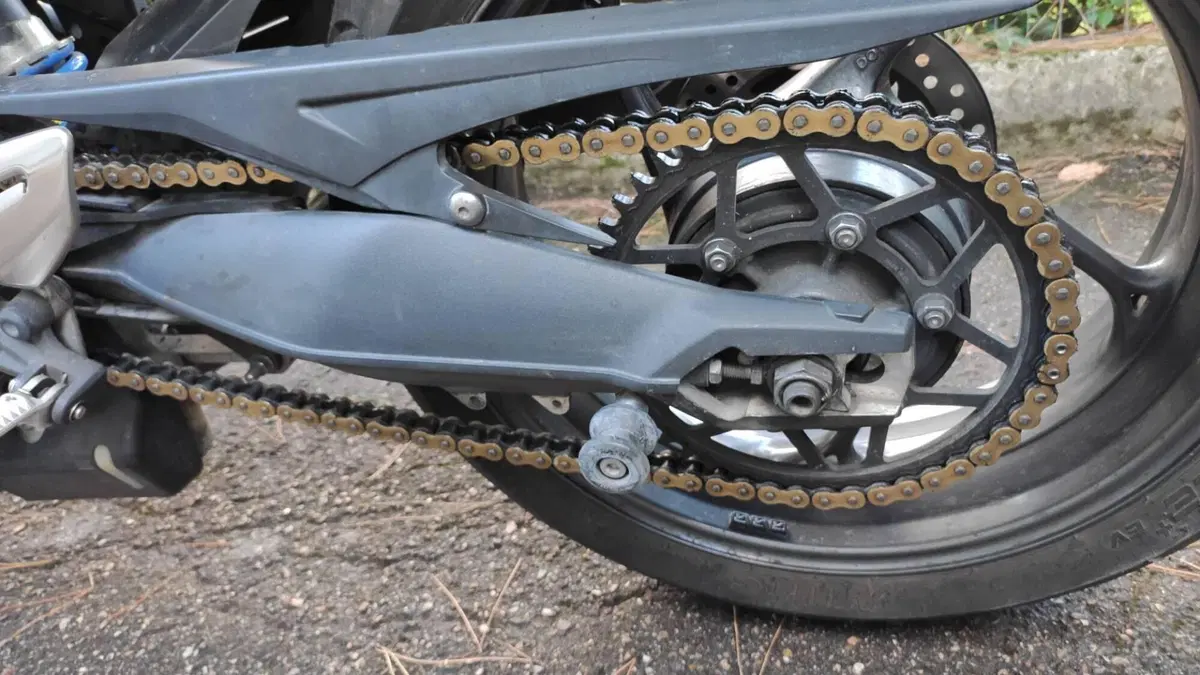 Triumph Street Triple (2013) (11)