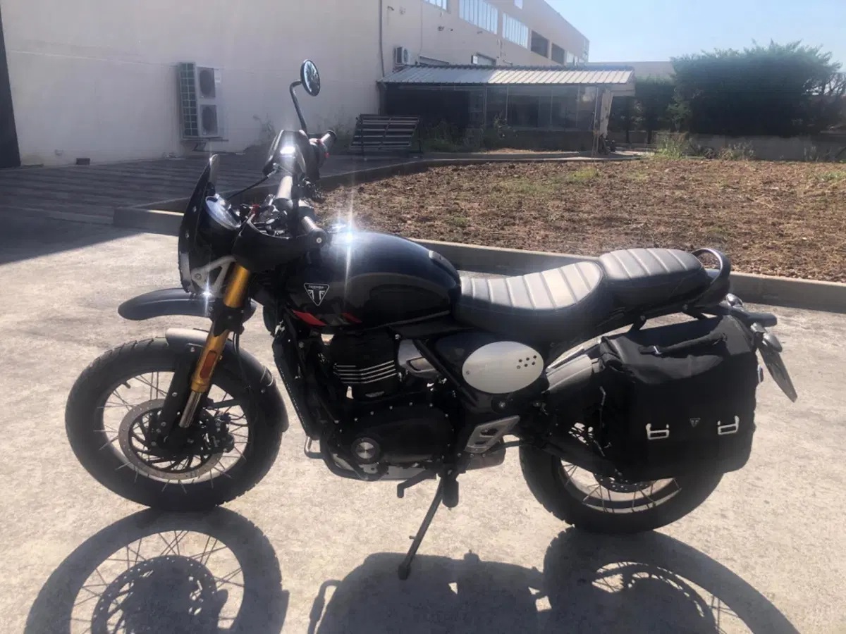 Triumph Scrambler 400 XC (2025 - 26) (2)