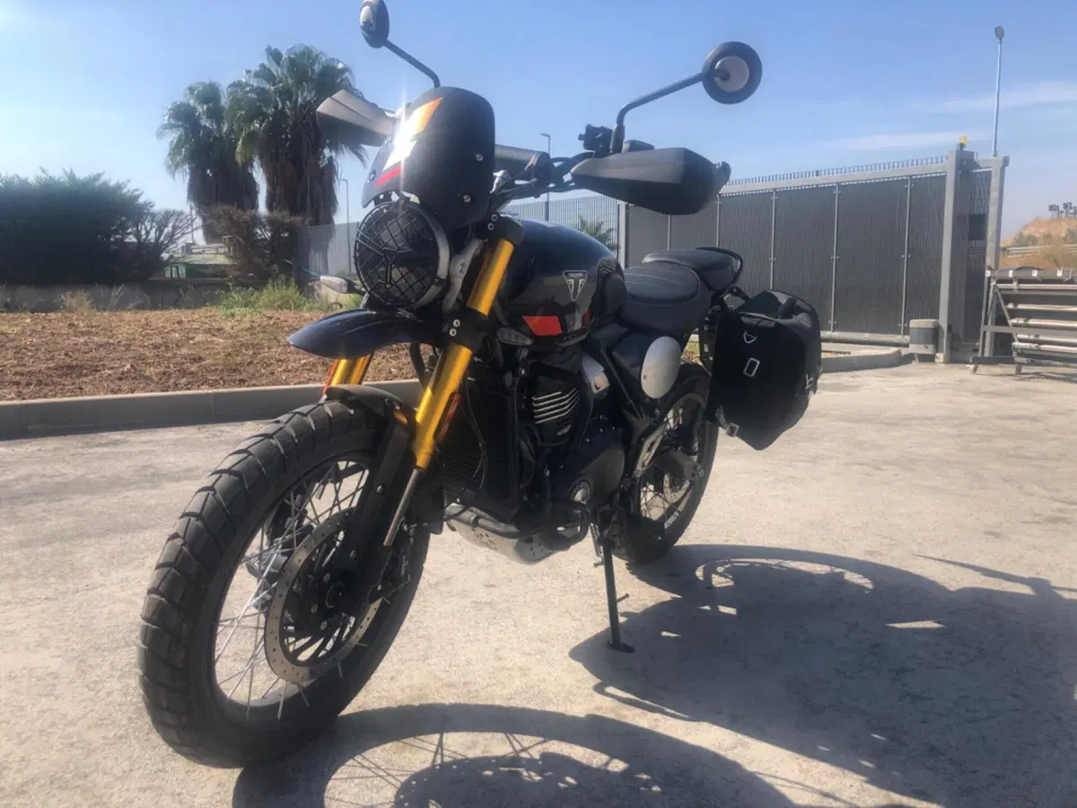 Triumph Scrambler 400 XC (2025 - 26) (3)