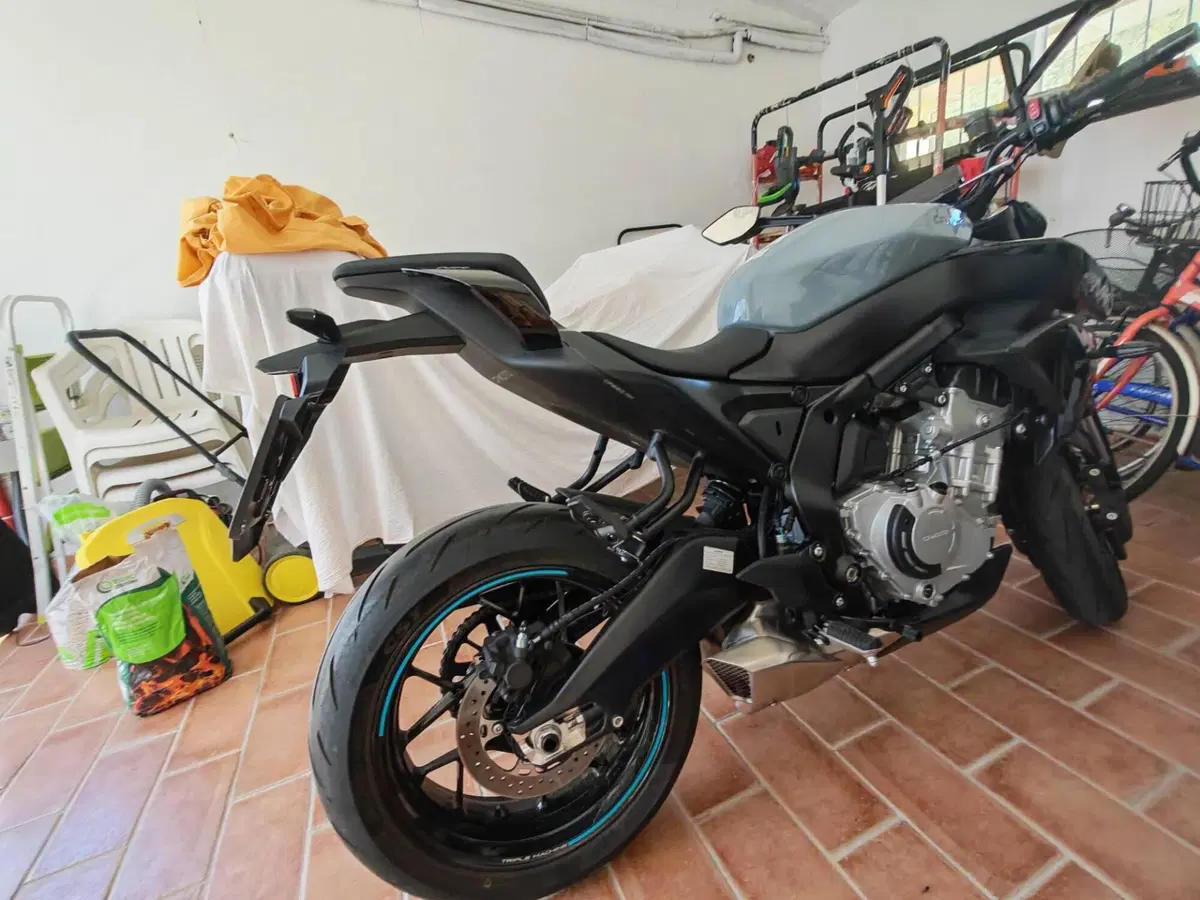 CFMOTO 675NK (2025 - 26) (5)