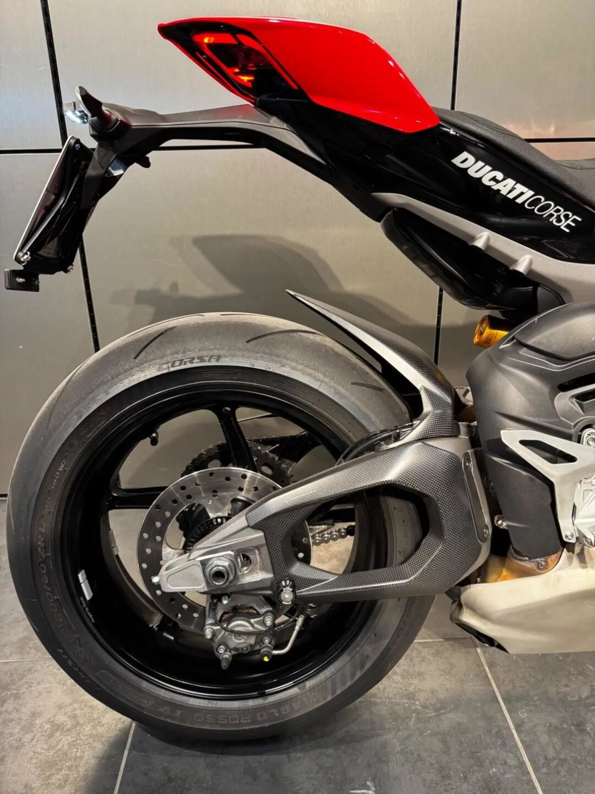 Ducati Streetfighter V4 S (2025 - 26) (14)