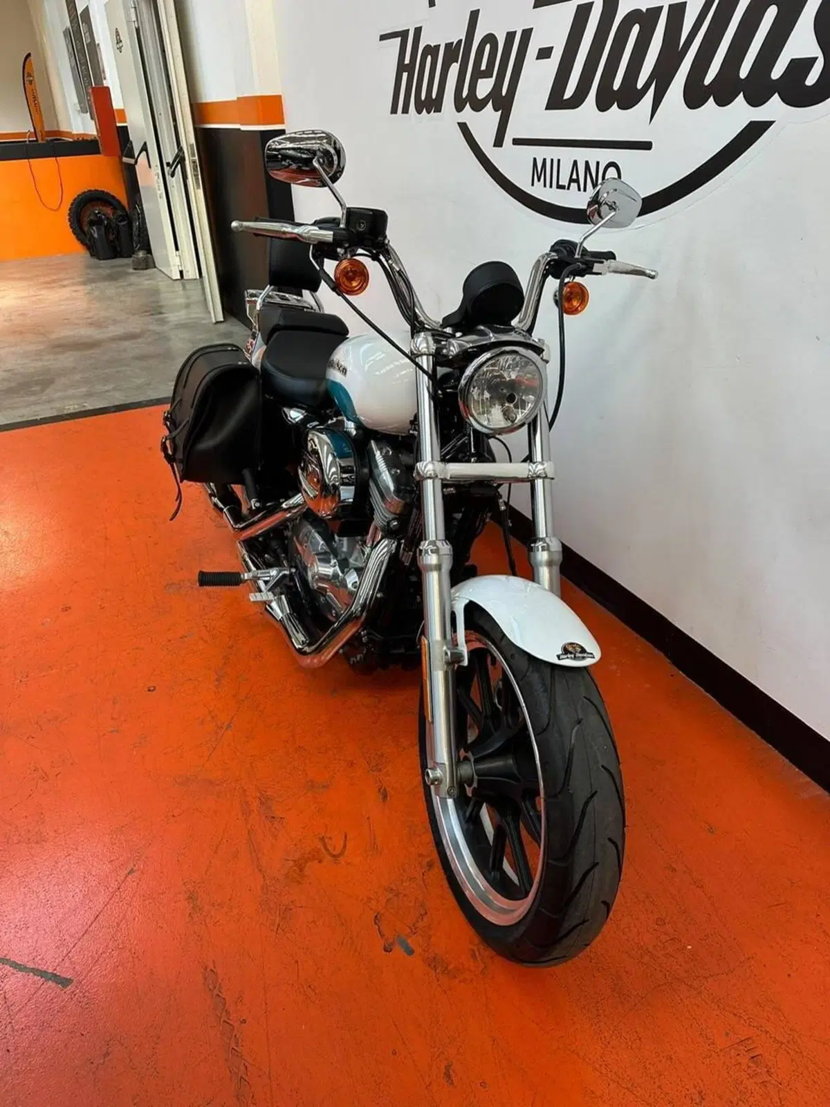 Harley-Davidson 883 SuperLow (2010 - 16) - XL 883L (3)