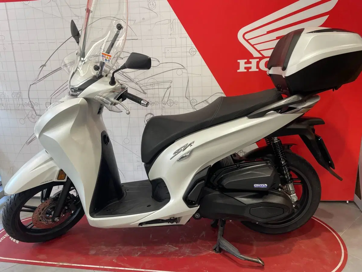 Honda SH 350 (2021 - 24) (2)