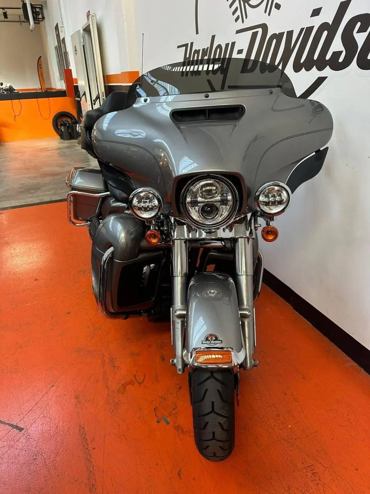 Harley-Davidson 1690 Electra Glide Ultra Limited (2016) - FLHTK (3)