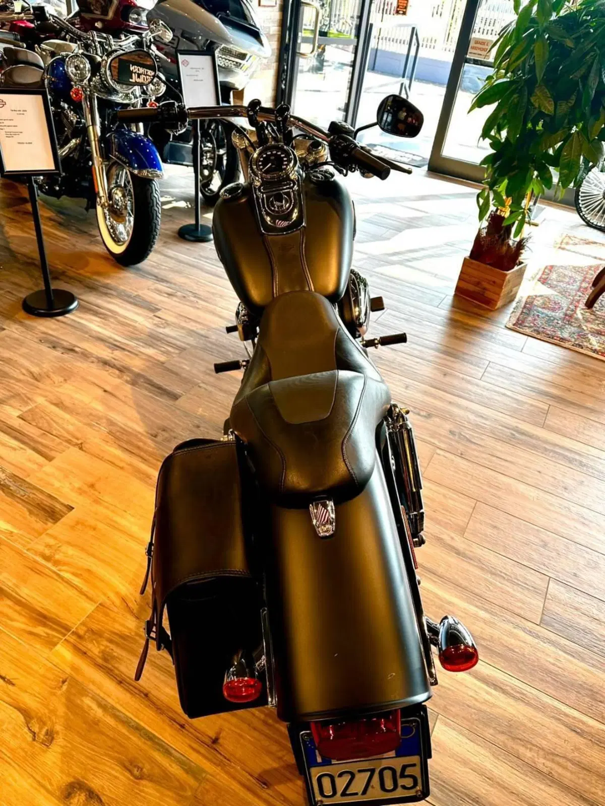 Harley-Davidson 1584 Fat Bob (2007 - 13) - FXDF (4)