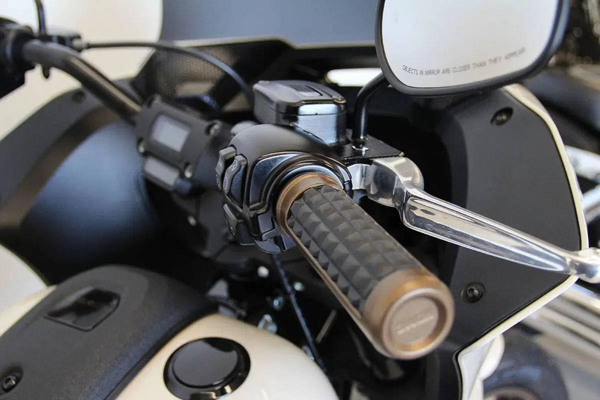 Harley-Davidson Low Rider ST (2022 - 24) (7)