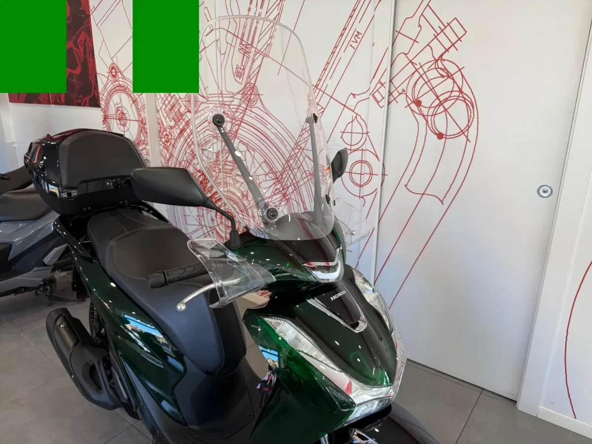 Honda SH 125i Vetro (2024 - 25) (10)