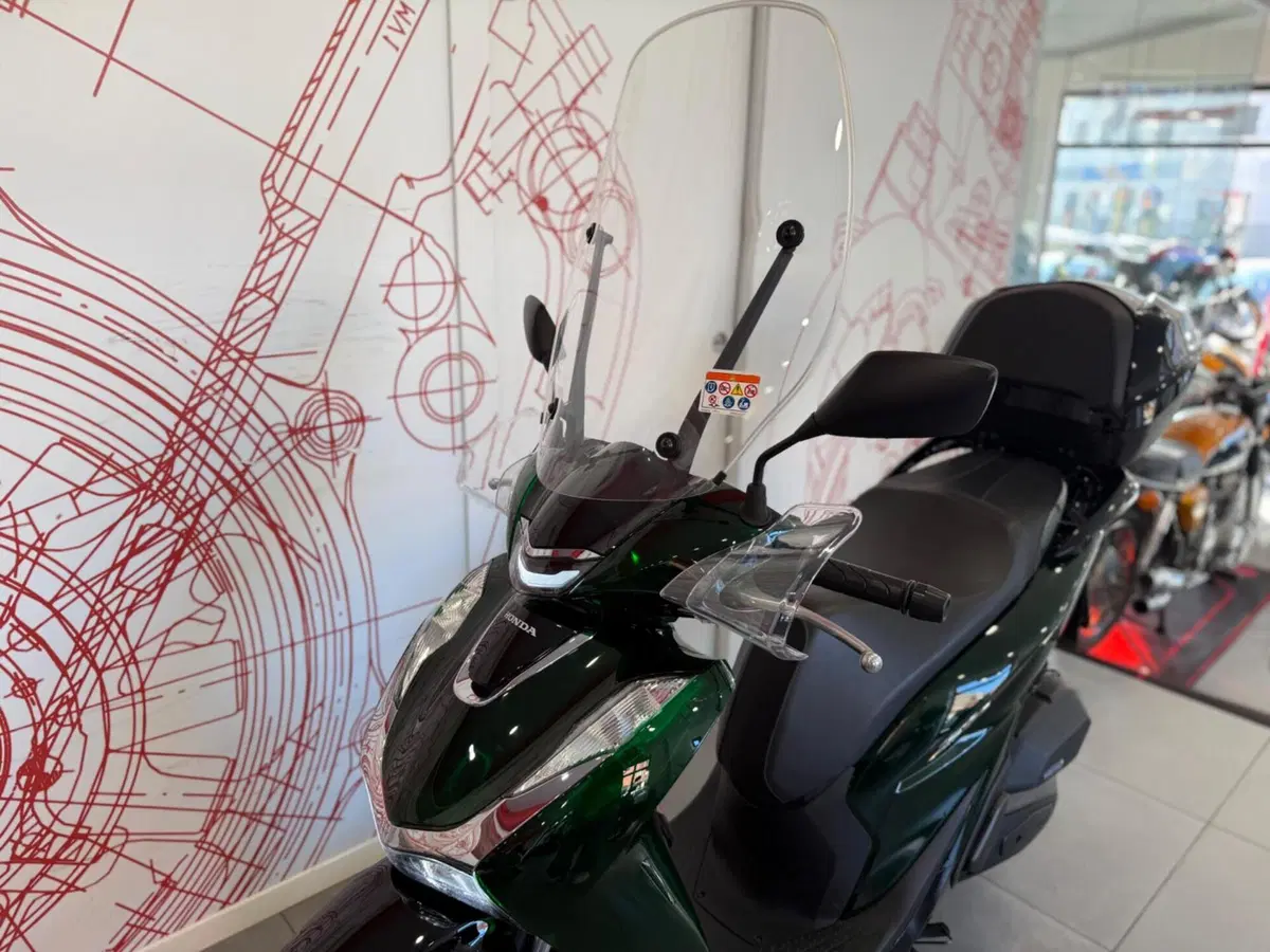 Honda SH 125i Vetro (2024 - 25) (14)