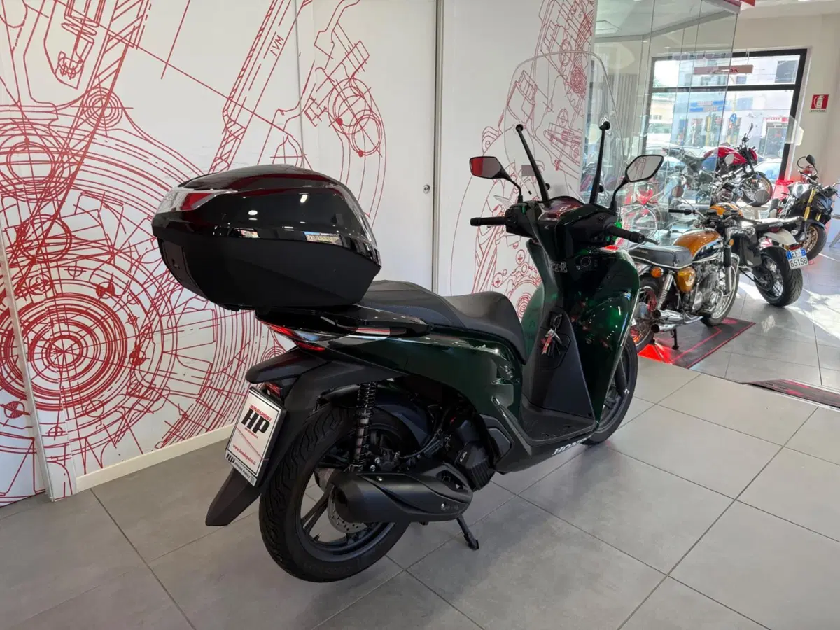 Honda SH 125i Vetro (2024 - 25) (3)