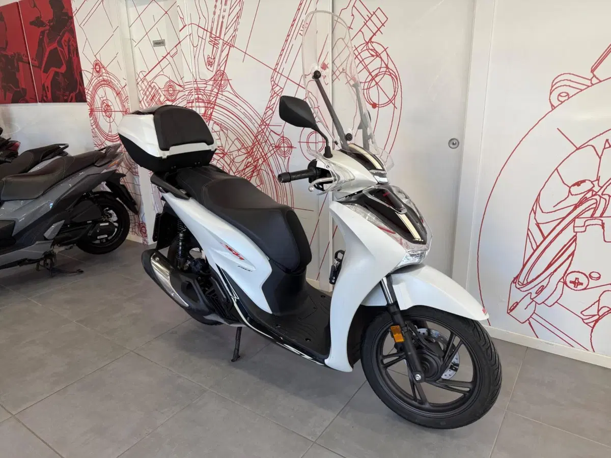 Honda SH 150i (2020 - 23) (2)