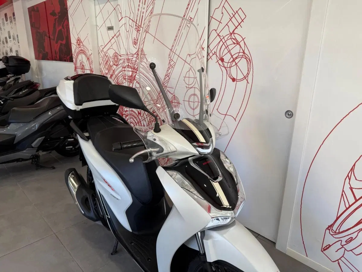 Honda SH 150i (2020 - 23) (9)