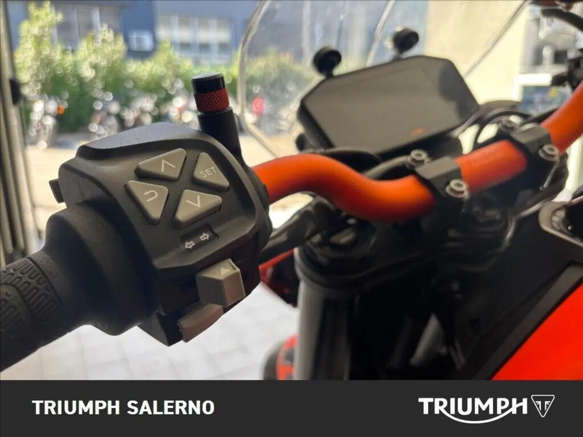 KTM 890 Duke GP (2022 - 23) (11)