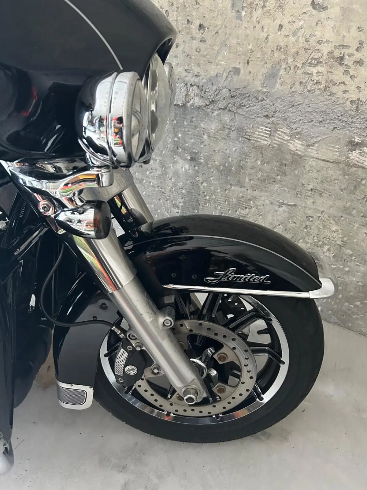 Harley-Davidson 1690 Electra Glide Ultra Limited Low (2014 - 16) - FLHTKL (5)