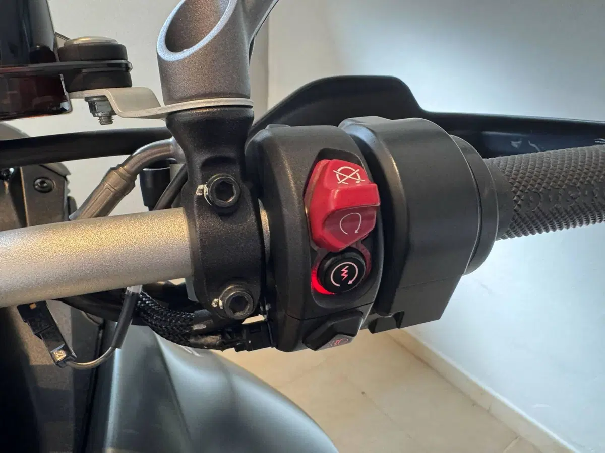 Ducati Multistrada V4 S (2021 - 24) (7)