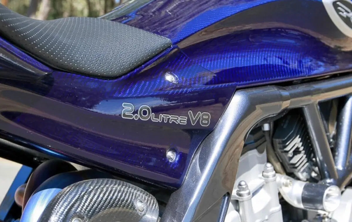 PGM V8: Due motori di Yamaha R1 per un V8 da 334 CV